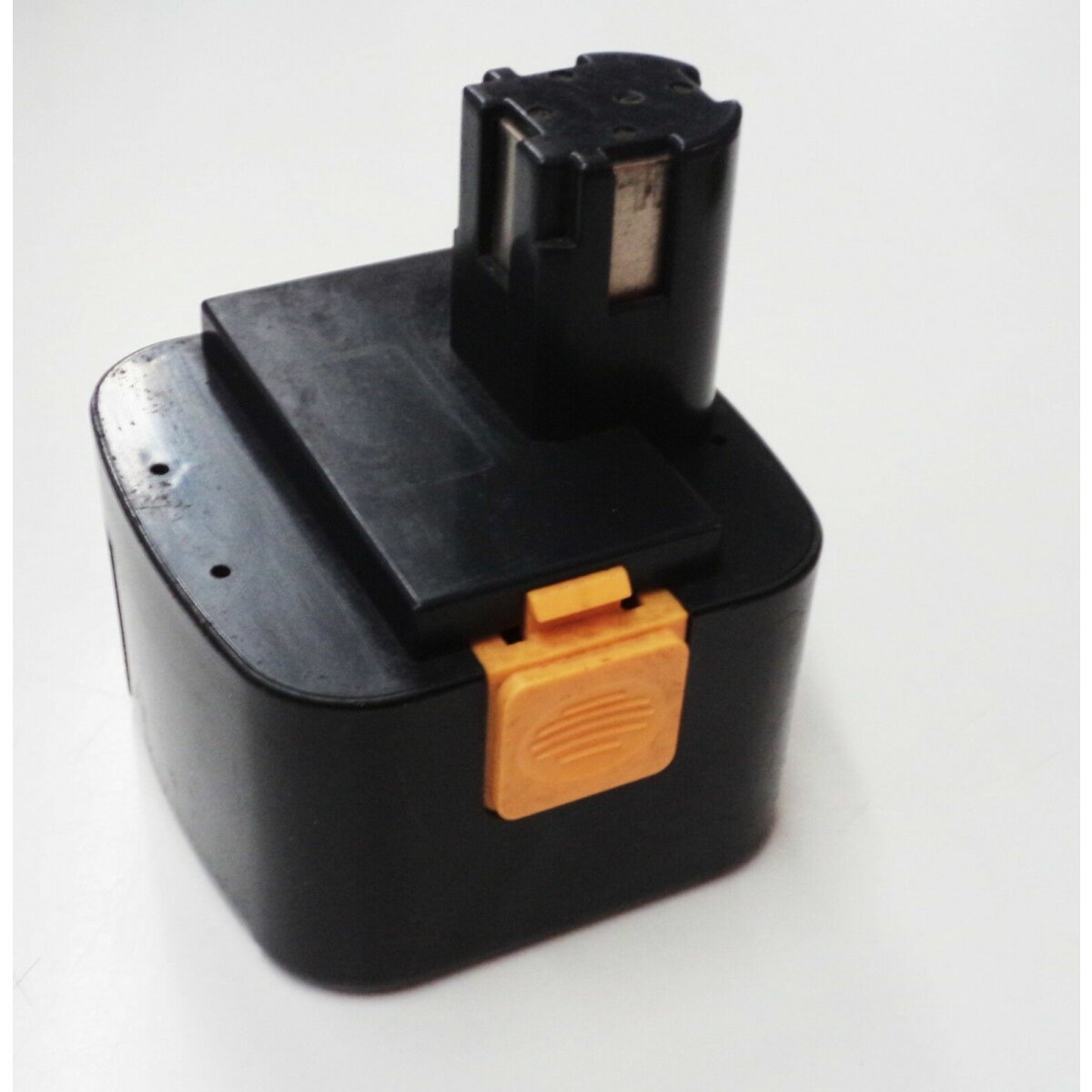 Akku Ladegerät für Garden Feelings 18 V ( Aldi ), 100,01