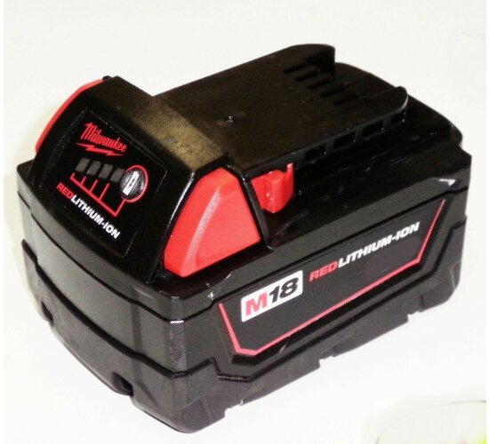 ORIGINAL   Milwaukee  Akku 18 V Li -3,0 Ah M18  Red Lithium